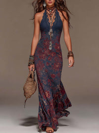 Vestido Maxi Sereia com Decote Halter em Renda Retro