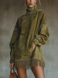 Gabriella | Vestido em camurça sintética de gola alta com franjas