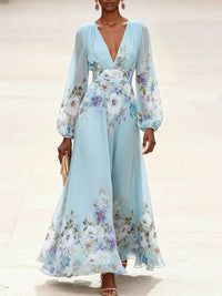 Vestido comprido estampado em chiffon azul-claro com decote em V