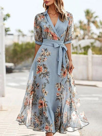 Vestido midi de manga curta com decote em V e estampado floral