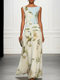 Vestido Maxi Sem Mangas às Riscas Azuis e Brancas com Flores
