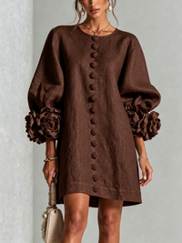 Vestido Mini com Botões Florais em Estilo Chocolate com Mangas Florais Extravagantes