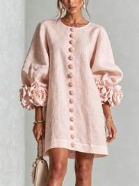 Vestido Mini Botões Floral Rosa com Mangas Florais Extravagantes