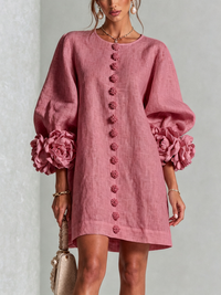 Vestido Mini Botões em Estilo Vintage com Mangas de Flores Exuberantes