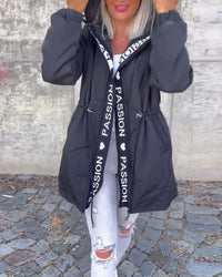 Camila | Parka Midi com Capuz e Cordão Ajustável